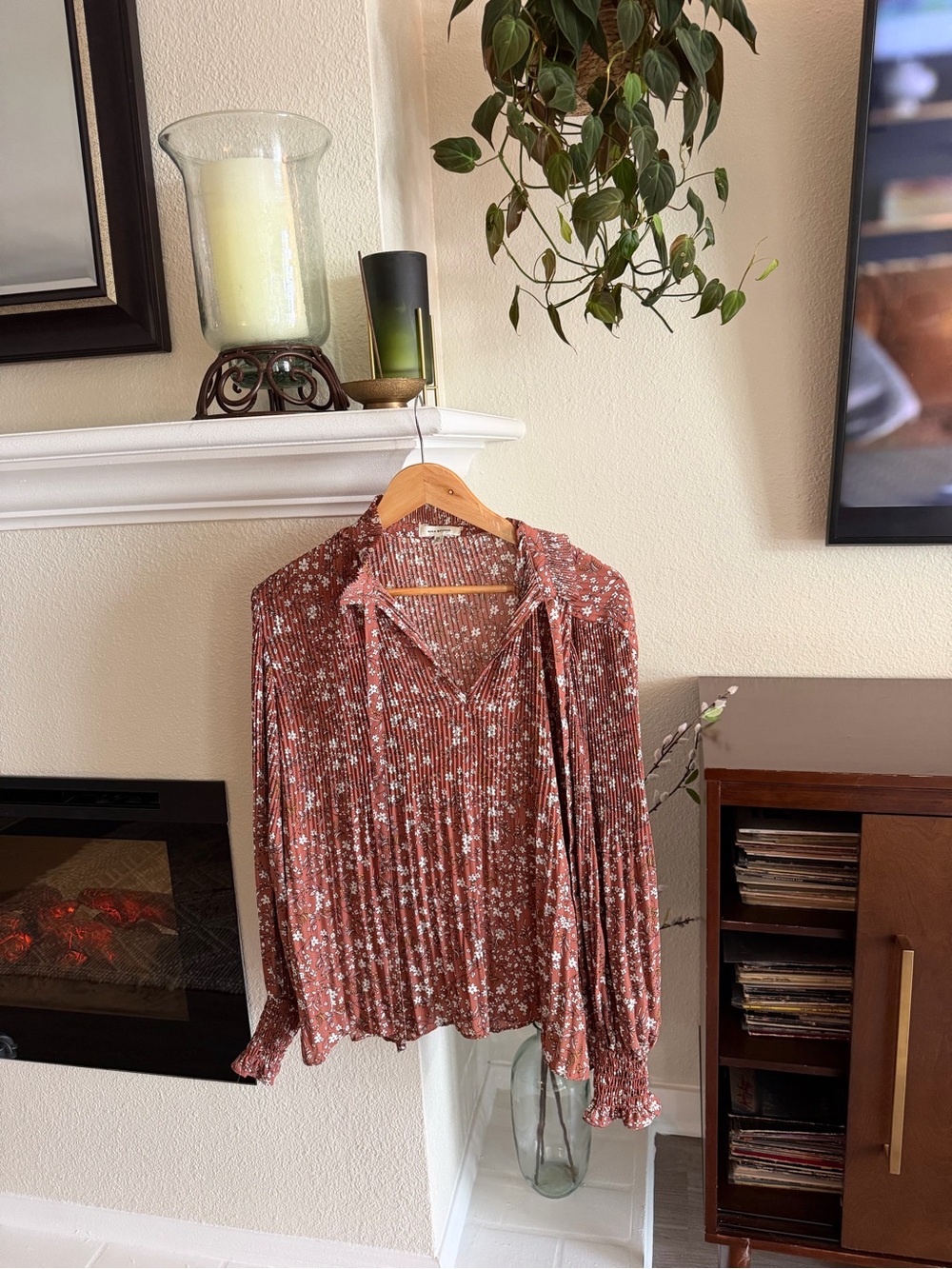 Max Studio Rust Floral Pleated Long‑Sleeve Blouse